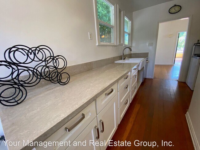 Building Photo - 3 br, 2 bath House - 2821 Avenel St.