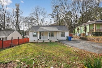 Building Photo - 871 Hargis St SE