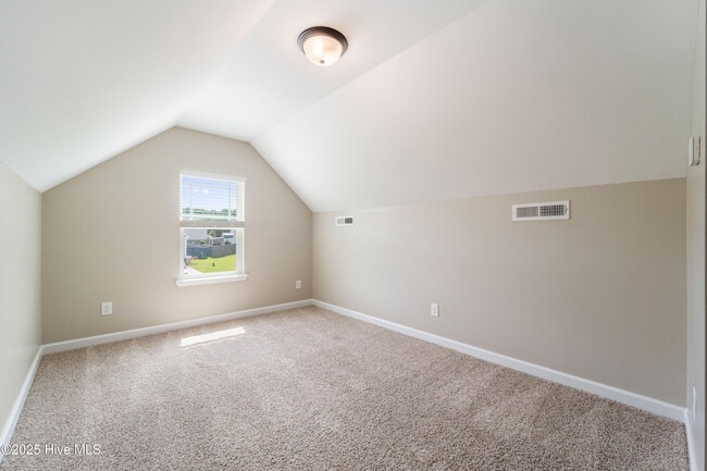 Building Photo - 695 Aria Ln