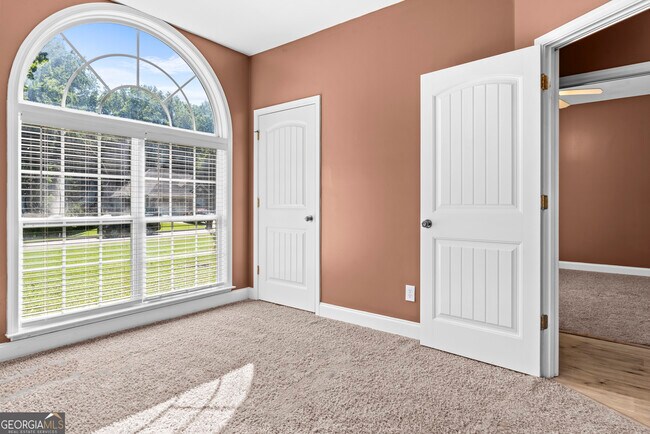 Building Photo - 1141 Whispering Lakes Trail