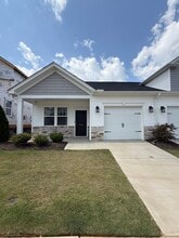 Building Photo - 374 Highline Trl