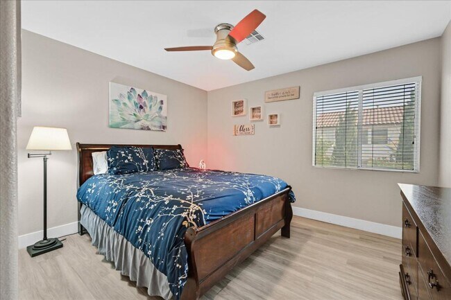 Building Photo - 2735 Peekskill Ave