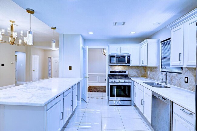 Building Photo - 21115 Rushing Creek Ln
