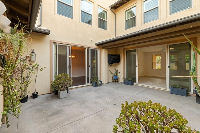 Building Photo - 768 Normandy Rd