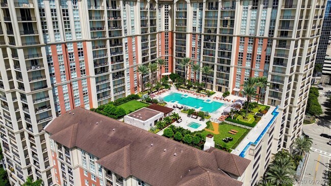 Building Photo - 550 Okeechobee Blvd