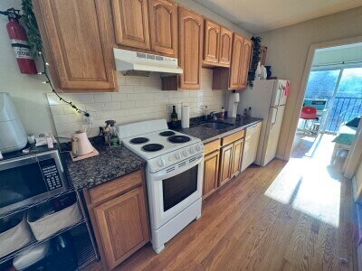 Building Photo - 21 Symphony Rd