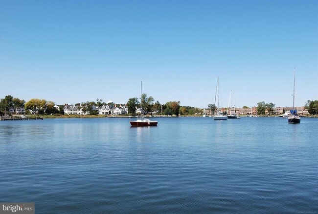 Building Photo - 215 E Chew Ave