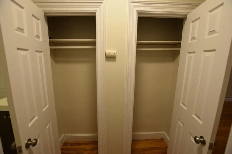 Building Photo - 25-10 31st Ave