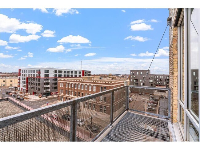 Building Photo - 901 N 3rd St