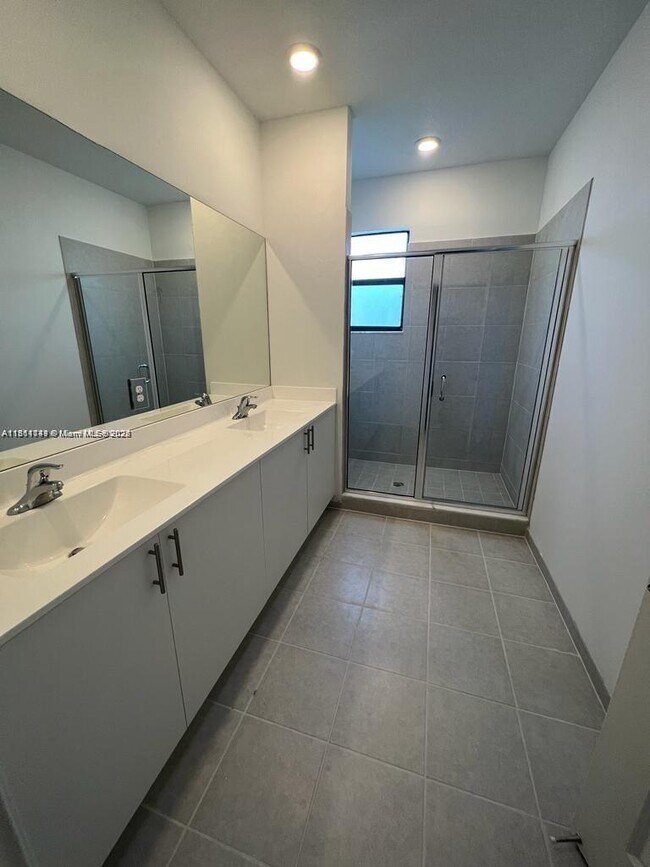 Building Photo - 28511 SW 134th Ct