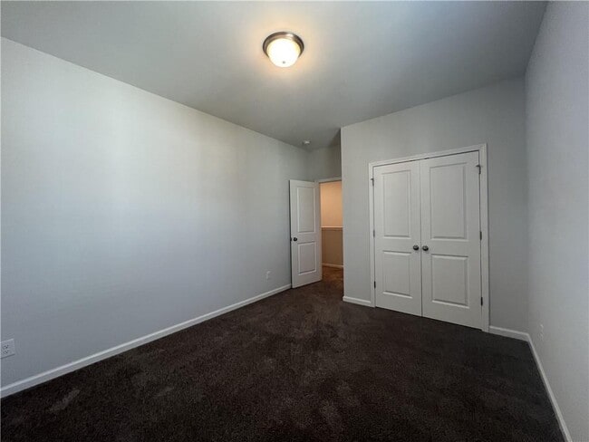 Building Photo - 2520 Whistler Wy NE