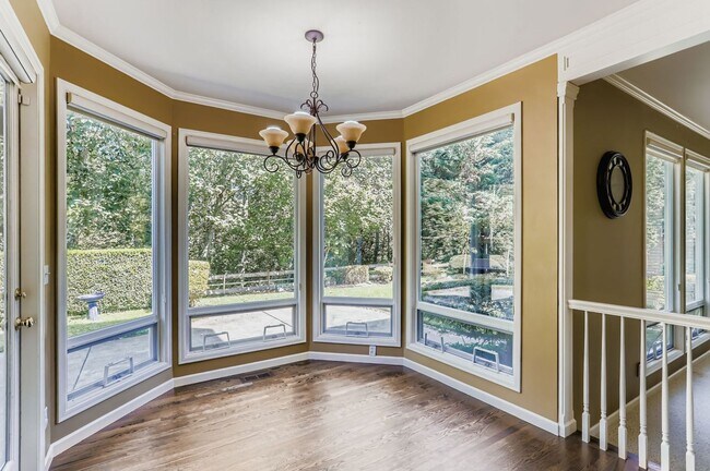 Building Photo - 5bd/2.5ba Sammamish House