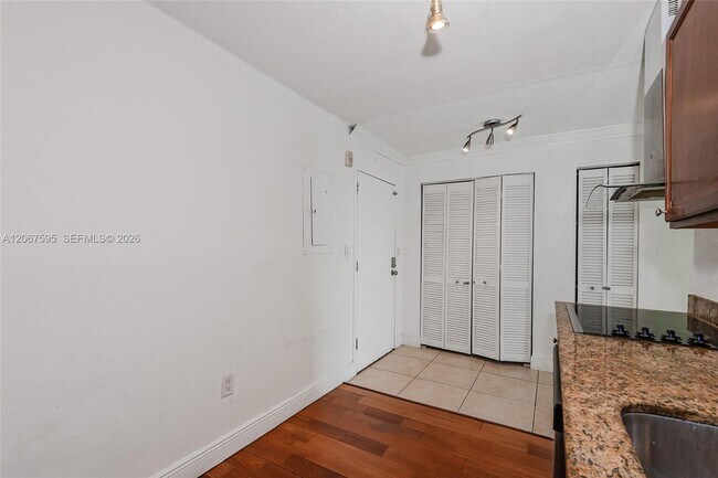 Building Photo - 1805 Sans Souci Blvd