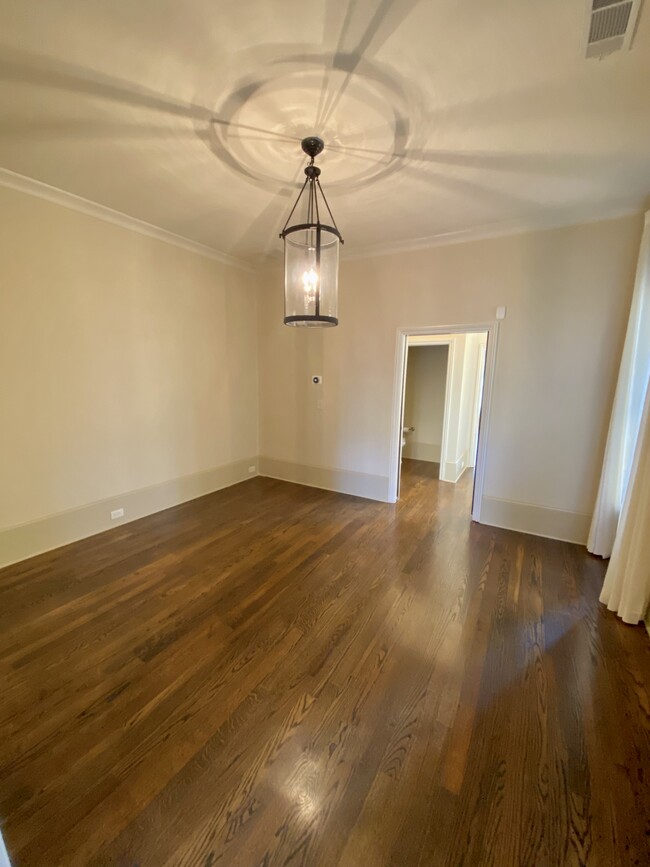 Building Photo - 975 N Ormewood Park Dr SE