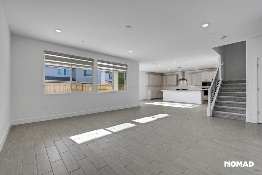 Building Photo - 8017 Roundhouse Lp