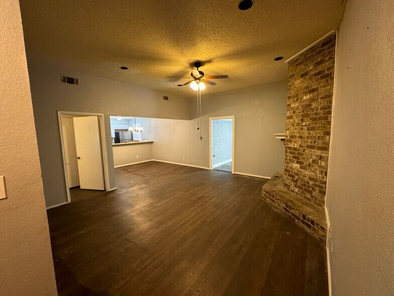 Building Photo - 524 Shennandoah Dr