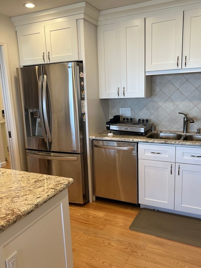 Building Photo - 2740 Ptarmigan Dr