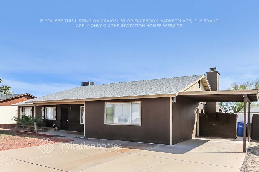 Building Photo - 4221 W Paradise Dr