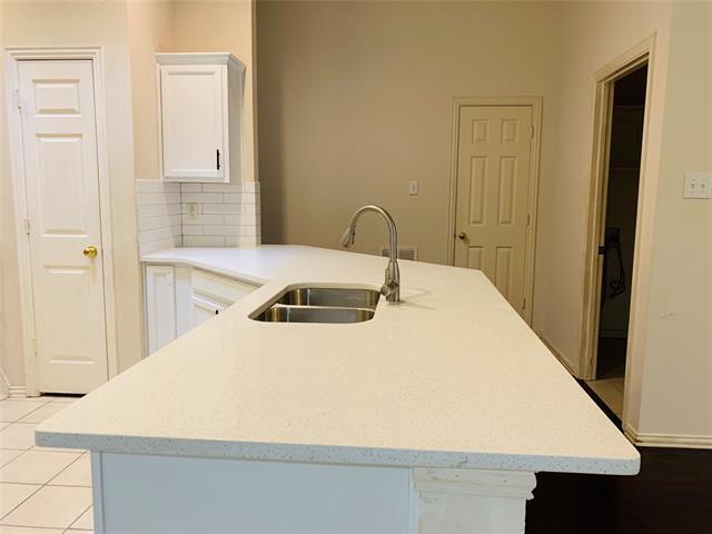 Building Photo - 5901 Jewel Dr