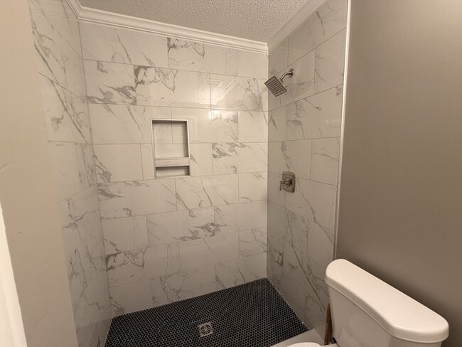 Building Photo - 159 Redwood Ct