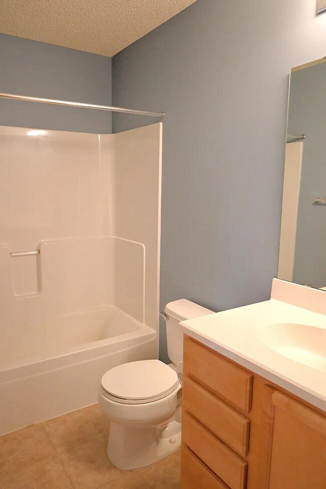 Building Photo - 4725 Victor Path