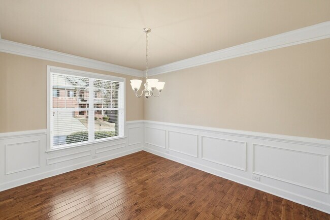 Building Photo - 10012 Park Sky Cir