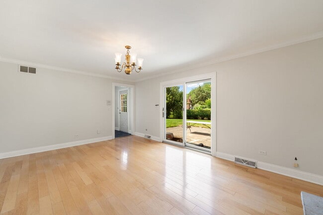 Building Photo - 1526 Carrol Ct