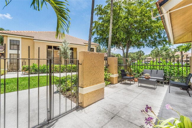 Building Photo - 376 Prestwick Cir