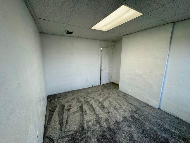 Building Photo - 42 Climax St