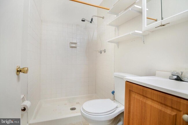 Building Photo - 1055 Cedar Ridge Ct
