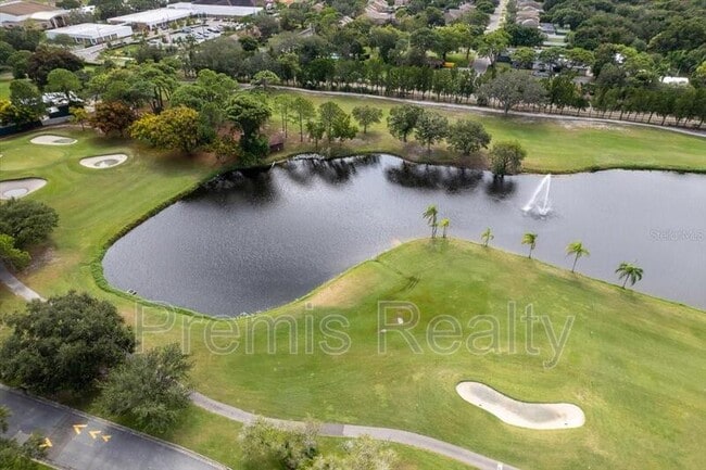 Building Photo - 900 Cove Cay Dr