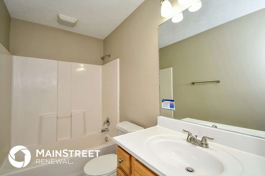 Building Photo - 213 Tex Ave