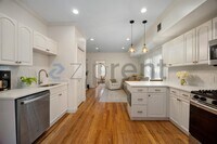 Building Photo - Unit 3