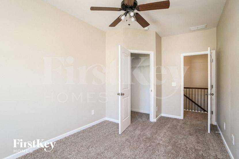 Building Photo - 153 Prominence Ct
