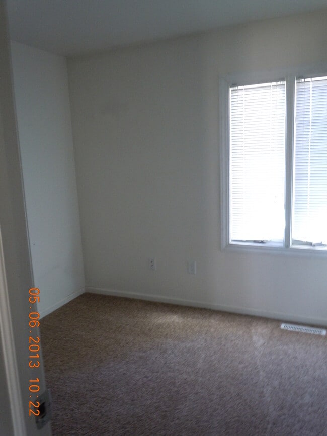 Building Photo - 2404 Academy Rd