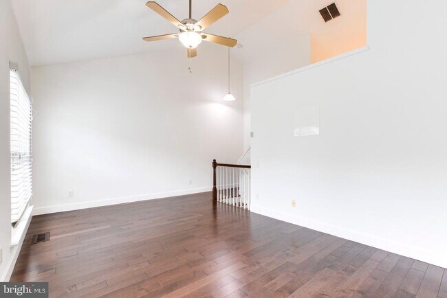 Building Photo - 6021 Riddle Walk