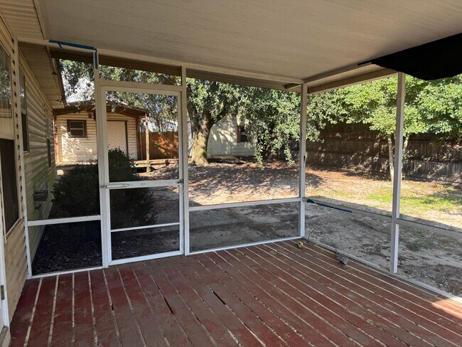Building Photo - 132 Villacrest Dr