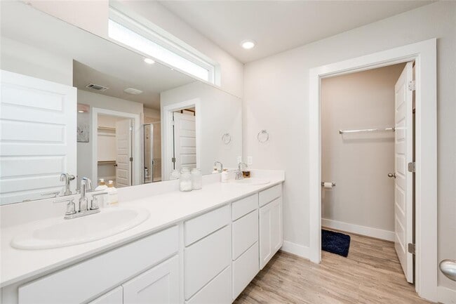 Building Photo - 7310 Harmony Shoals Bnd