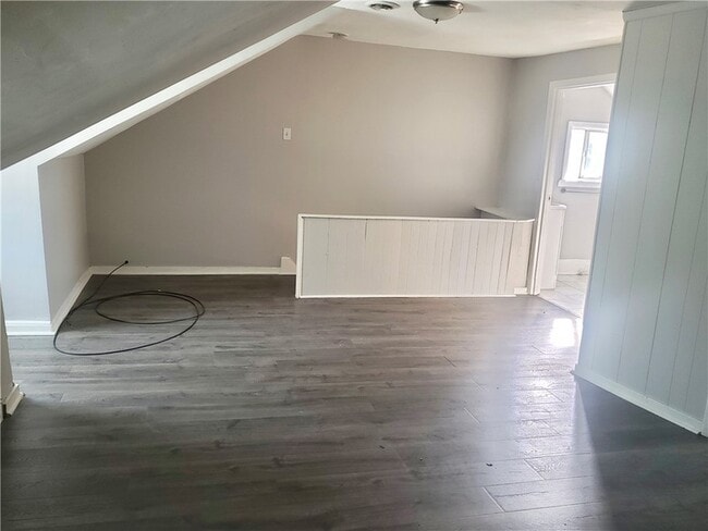 Building Photo - 1234 Itin St