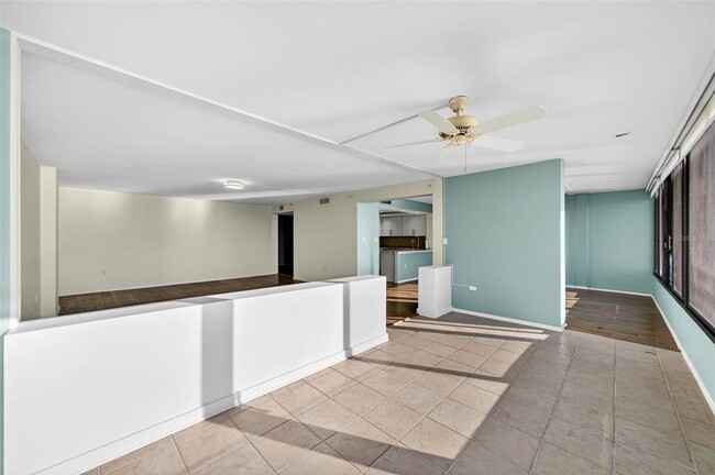 Building Photo - 770 S Palm Ave