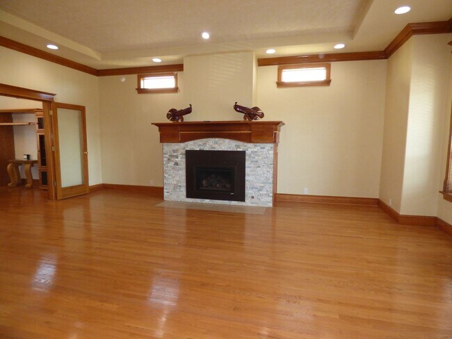 Building Photo - 4465 Countryside Ct NE