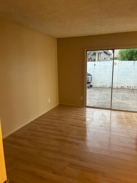 Building Photo - 726 E Villa Rita Dr