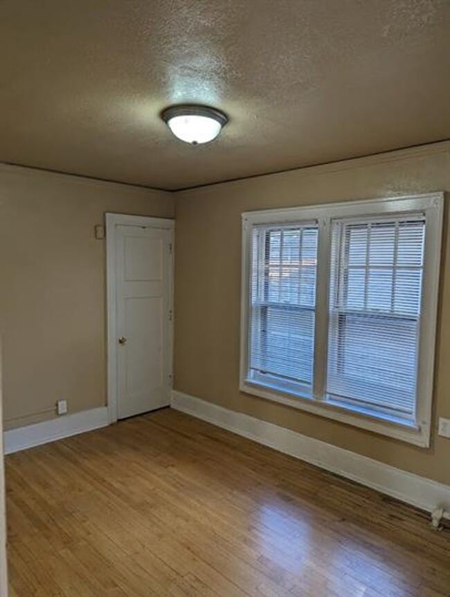 Building Photo - 3035 N Stowell Ave