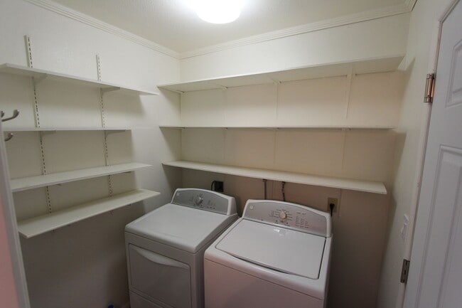 Building Photo - $500 off First months rent!  Home with Mt. Elden Views & Trail Access