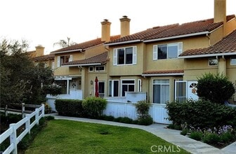 Building Photo - 27546 Jasmine Ave