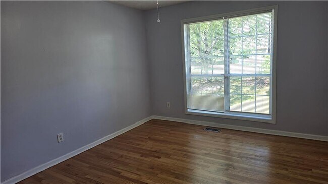 Building Photo - 2994 Hickory Run Cir NW