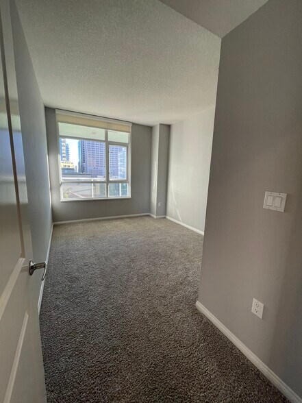 Building Photo - 850 Beech St
