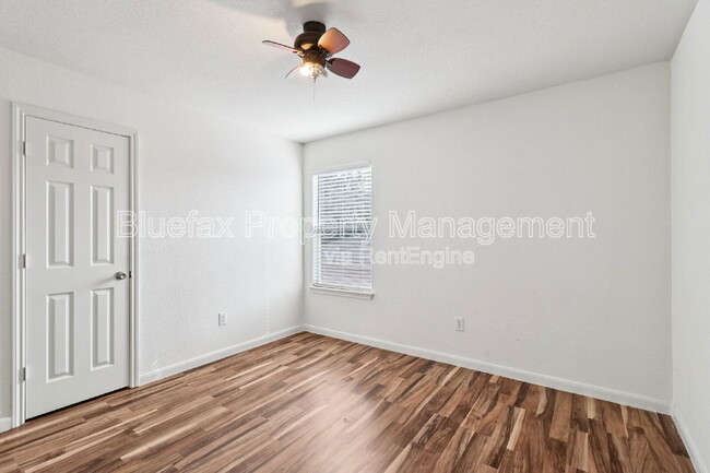 Building Photo - 5842 Blonde Canyon