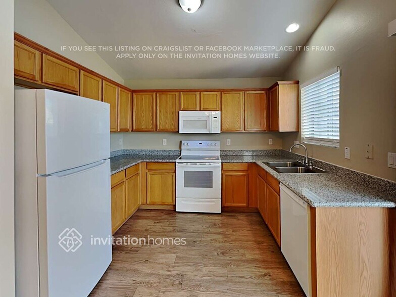 Building Photo - 14808 N B St