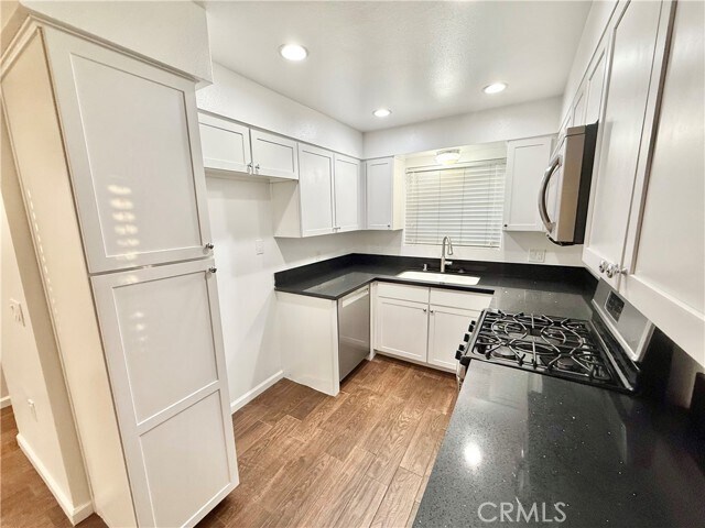 Building Photo - 317 Avenida Madrid